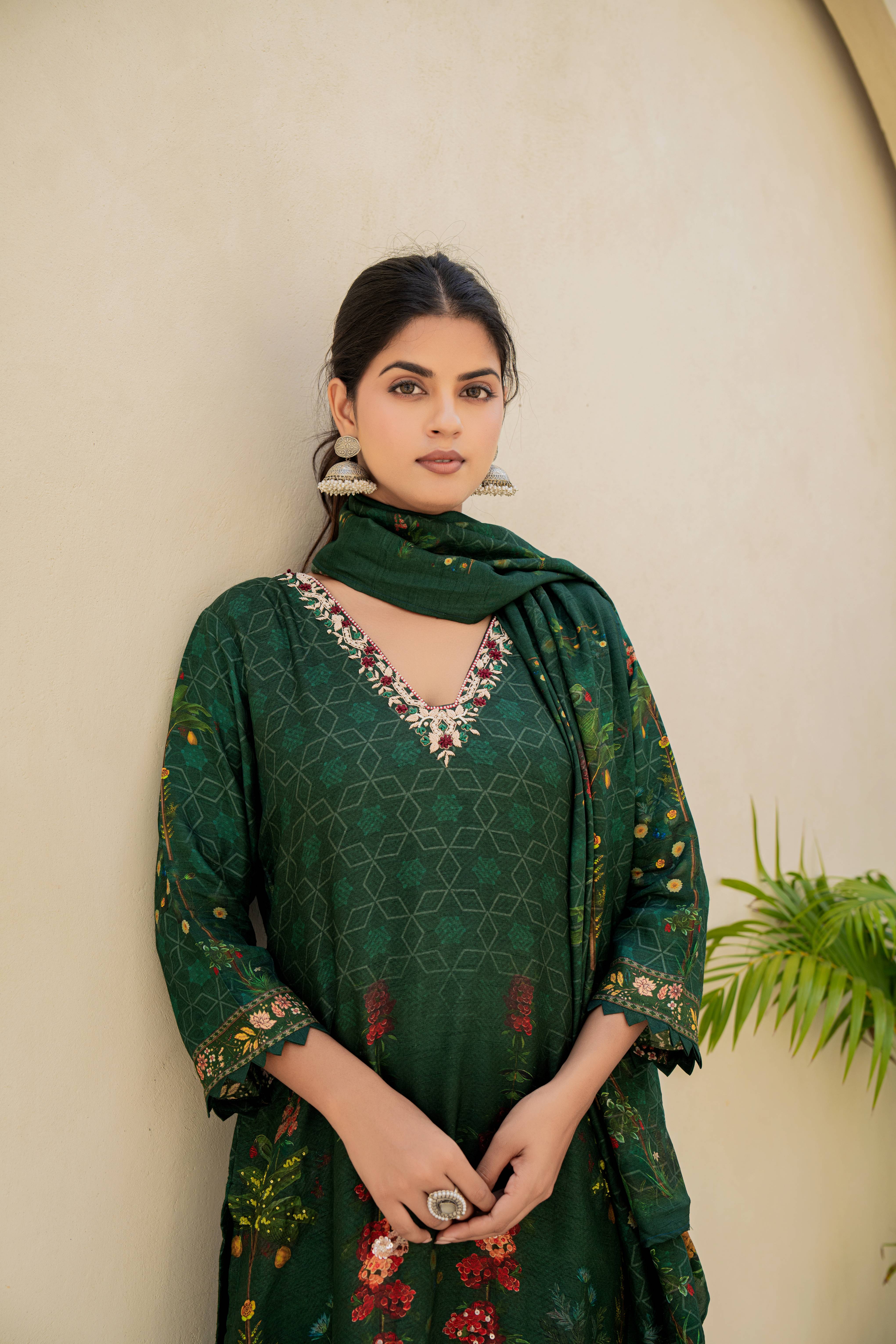 Emerald Green Floral Embroidered Kurti Set with Dupatta top view