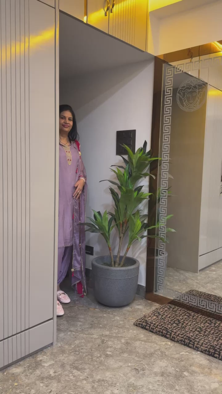 Lilac Embroidered Kurti Set with Dupatta video