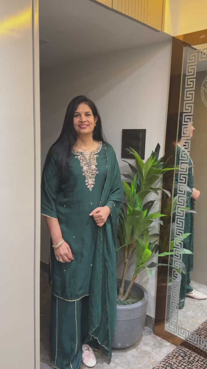 Emerald Green Embroidered Kurti Set with Dupatta - video